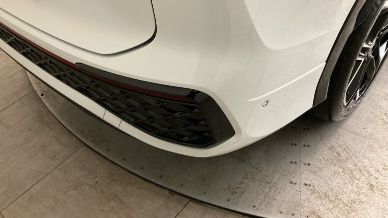 Volkswagen Tayron 2.0 TDI R-Line 5dr DSG7 [7 Seat] Diesel Estate